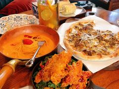 -I HOLIC艾豪丽披萨(KKone店)