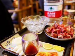 -毛辣果·贵州红酸汤牛肉火锅(西单店)