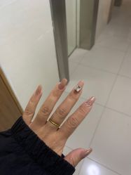 -瞧·享轻奢美甲美睫