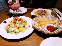 -意国小镇披萨牛排餐厅(万达广场店)
