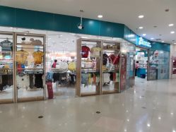 -爱婴室(上海嘉定罗宾森广场店)