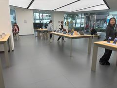 -华为授权体验店(中山公园来福士)