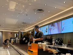 -星巴克臻选(上海中环广场2F店)