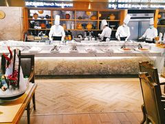 -雍和会海鲜姿造自助(湖东路店)