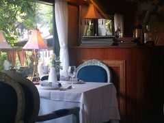 靠窗位-火车头法国西餐厅