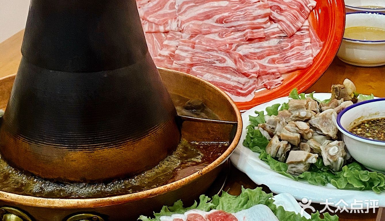 青岛最正宗的盐池滩羊肉🐑铜锅涮肉|爆好吃