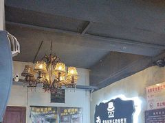 -荒岛实景沉浸密室(江汉路1店)