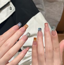 点击看大图 -猪猪女孩日式美睫美甲