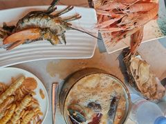 -雍容荟帝王蟹活龙虾展台自助(IFS黑金店)