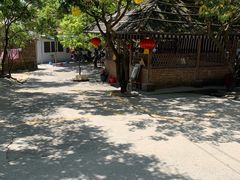 -满記土窑烧鷄波浪山莊