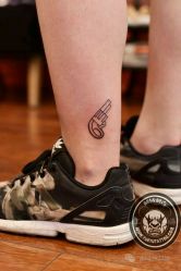 -越域刺青