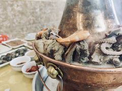 -鑫渔港海鲜本地菜·山海关浑锅(东戴河店)