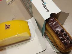 巧克力闪电泡芙-Dough&Joe团憩(瑞虹天地月亮湾店)