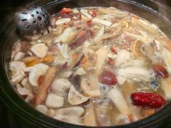 -芸鲜季·云南野生菌餐厅· 云南风物味研社(闵行店)