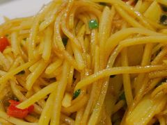 韭菜花炒洋芋丝-红豆园(文林街店)