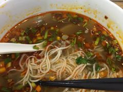-陇上全荟兰州传统牛肉面(延吉路店)
