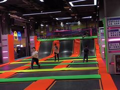 -酷跳蹦床主题公园(万胜广场店)