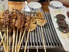 -欢乐牧人蒙古炭烤羊腿(四平路店)