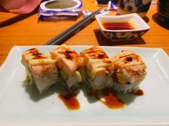 三文鱼焦糖卷-小山日本料理(电子大厦店)