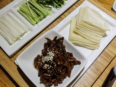 -娜仁图雅蒙古美食村(33小镇店)