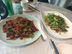 -鄱阳湖·江西小炒·瓦罐煨汤(五道口店)