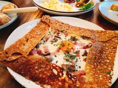 鸡蛋蘑菇熏肉荞麦可丽饼-RAC BAR(安福路店)