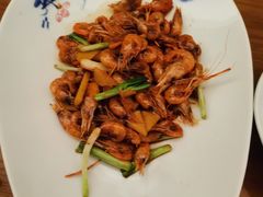 油爆河虾-芳草地度假酒店·野炉中餐厅