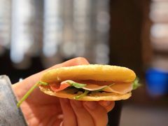 -wineapp葡萄酒餐吧(外滩金融中心店)