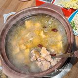 又来喝美味的鸡汤啦[调皮]