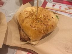 -必胜客(欢乐颂店)