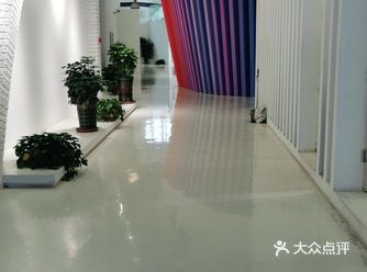 选了婚纱摄影，好多家，最终选择了安宁黑瞳这边