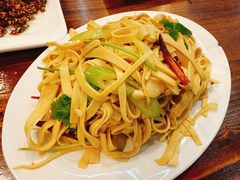-韩风烤牛肉冷面店