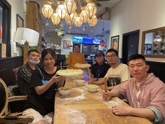 -拖板鞋咖啡旅行酒店(春熙路地铁站店)