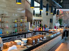 自助取餐区-惠州皇冠假日酒店·西餐厅·自助餐厅