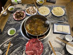 -乳仔牛牦牛汤锅 烤羊排(松潘古城店)