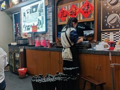 -黑白电视长沙小吃(美林M·LIVE天地东座店)