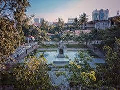 -吐斯廉屠杀博物馆