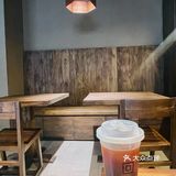 来回咖啡，体育西路店新店装修很舒服又安静。