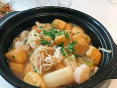 金针菇海鲜豆腐煲-曼玉餐厅(中原万达店)