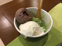 冰淇淋三球-西双版纳洲际度假酒店-海鲜傣味烧烤·侬香全日制餐厅
