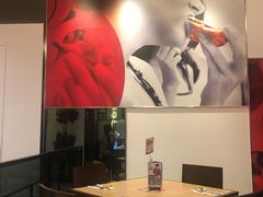 -必胜客(WOW中心城店)