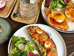 -Common Table · Brunch & Coffee