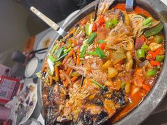 -鸣记脆皮烤鱼(三八广场店)