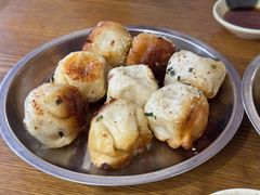 -黄阿姨锅贴大王(万航渡路店)