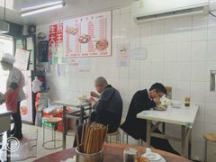 -黄阿姨锅贴大王(万航渡路店)