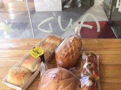 -顶东面包花园·生日蛋糕(世博店)