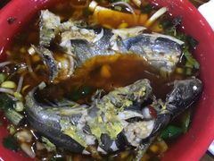 -金海椒罐罐鲢鱼(东方桂苑店)