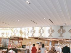 -圣丰索菲特·2 On 988 Café 自助餐厅
