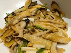 姜葱炒蛏子-北塘海鲜·天津菜(大光明桥旗舰店)