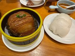 -莲餐厅·湖北菜·潜江小龙虾店(愚园路店)